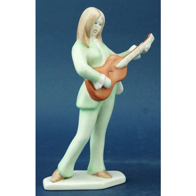 Mid-Century Modern Vintage Porcelain Figurines from Hollohàza Manufactory, 1950s, Set of 4 For Sale - Image 3 of 18