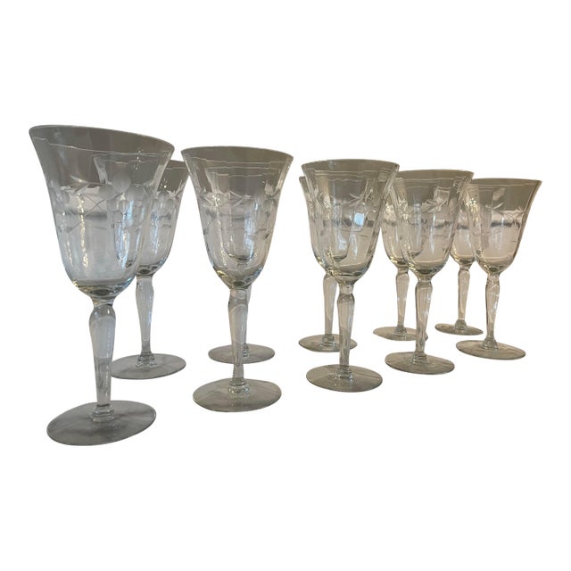 1950s Set of 10 Vintage Etched and Fluted Floral Wine Glasses For Sale