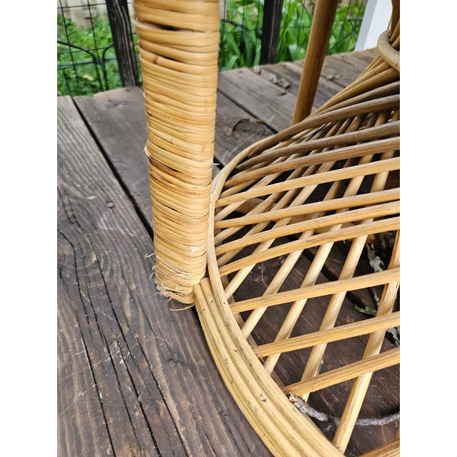 Highly sought after Peacock chair, put it in your home today!! This chair is in GREAT condition. A beautiful statement...