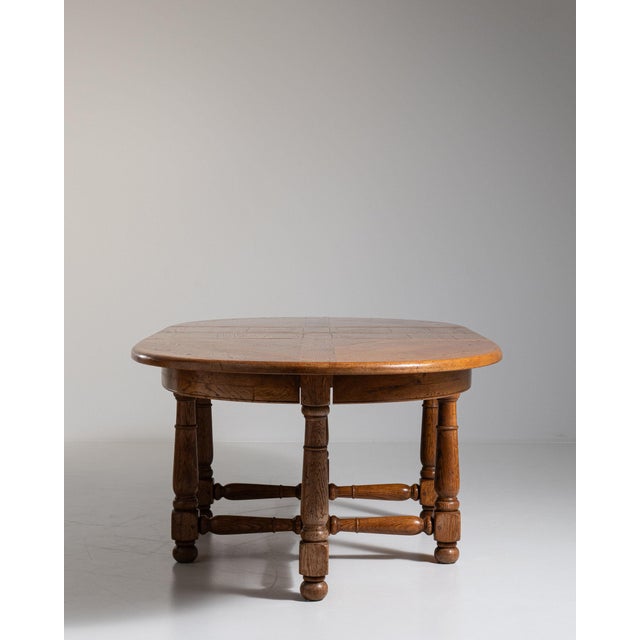 1970-1979 France Rich Walnut Brown Extending Walnut Dining Table For Sale - Image 9 of 11