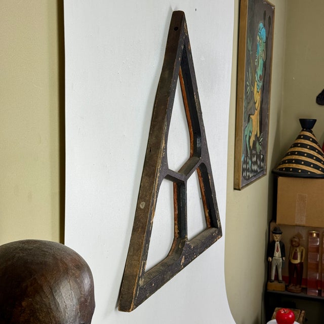 American Vintage Architectural Salvage Wood Triangular Honeycomb Decorative Window Frame For Sale - Image 3 of 9