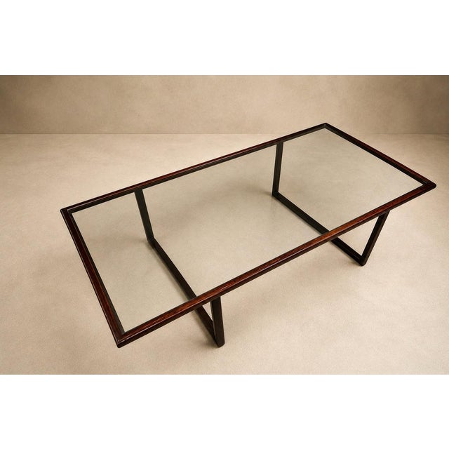 Mid 20th Century Joaquim Tenreiro Coffee Table in Brazilian Rosewood & Glass, Brazil, 1960s Lot 750C For Sale - Image 5 of 18