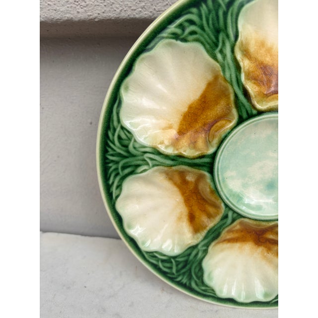 French French Majolica Oyster Plate Salins, Circa 1890 For Sale - Image 3 of 7