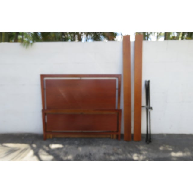 Late 20th Century Stanley Modern Queen Size Bed 5916 For Sale - Image 5 of 12