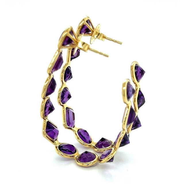 Contemporary Mid 20th Century Pair of Amethyst Oval Bezel Set 18k Yellow Gold Inside Out Hoop Earrings For Sale - Image 3 of 9