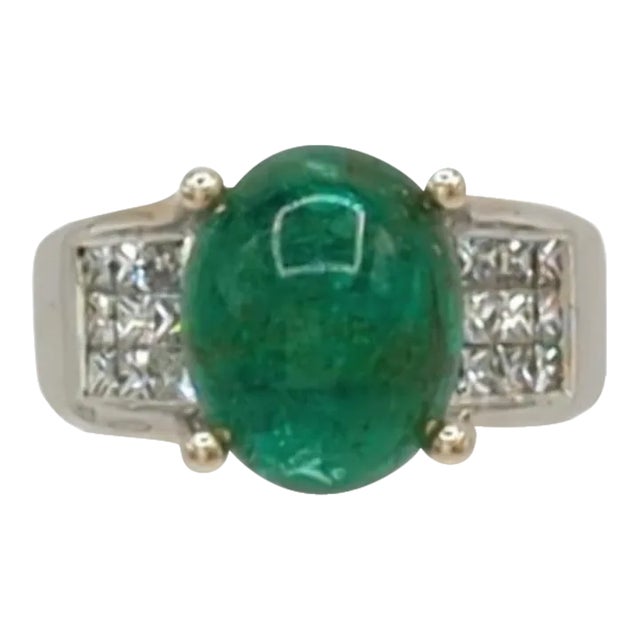 Emerald Cabochon and White Diamond Cocktail Ring in 18K White Gold, size 6 For Sale