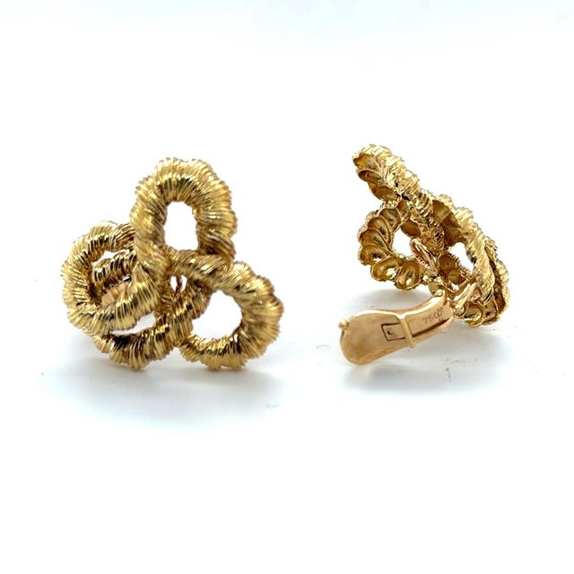 Contemporary 18k Yellow Gold Earrings, A Pair For Sale - Image 3 of 3