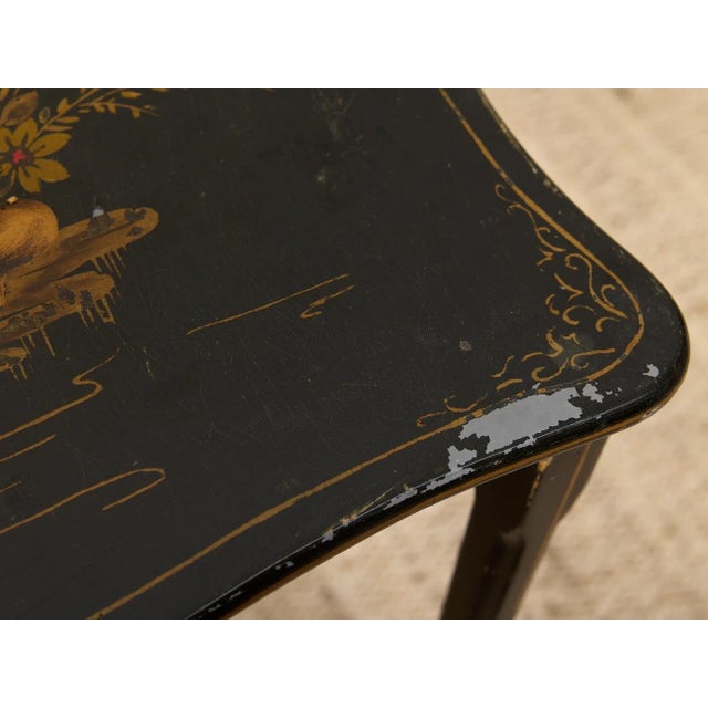 Vintage Chinoiserie Black Lacquer Side Table With Hand-Painted Asian Scene For Sale - Image 9 of 10