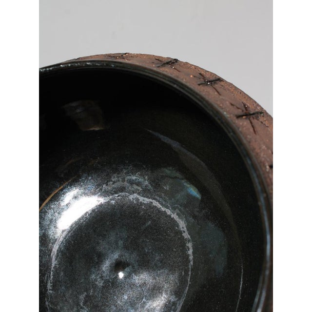 Vintage Swedish Ceramic Ethnic Bowl on Legs by Eke Bjerén for Gabriel Keramik, 1960 For Sale - Image 4 of 6