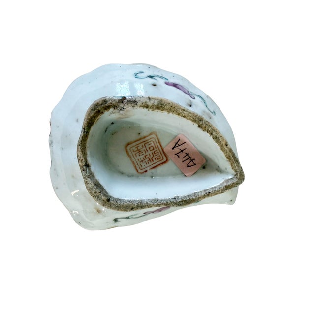 19th-Century Qing Dynasty Porcelain Treasure, Leaf-Shaped Divided Dish For Sale - Image 11 of 11