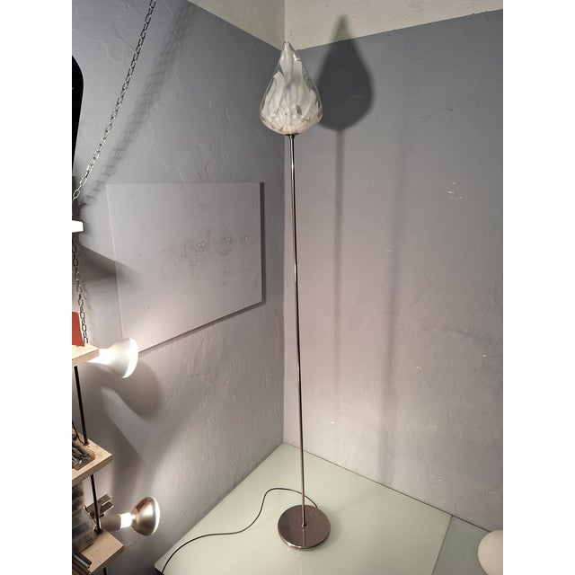 1980s Leaf Floor Lamp in Transparent and White Murano Glass from La Murrina, 1980s For Sale - Image 5 of 15