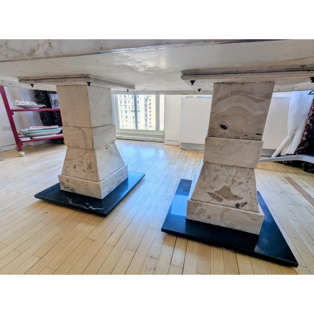 1980s Postmodern 1980s Black and Cream Onyx Dining Table – Attributed to Muller of Mexico For Sale - Image 5 of 6