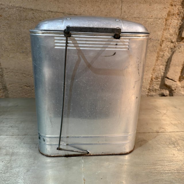 Gray Vintage Magikan Aluminum Step-Pedal Trash Can From the Mid-Century Modern For Sale - Image 8 of 14