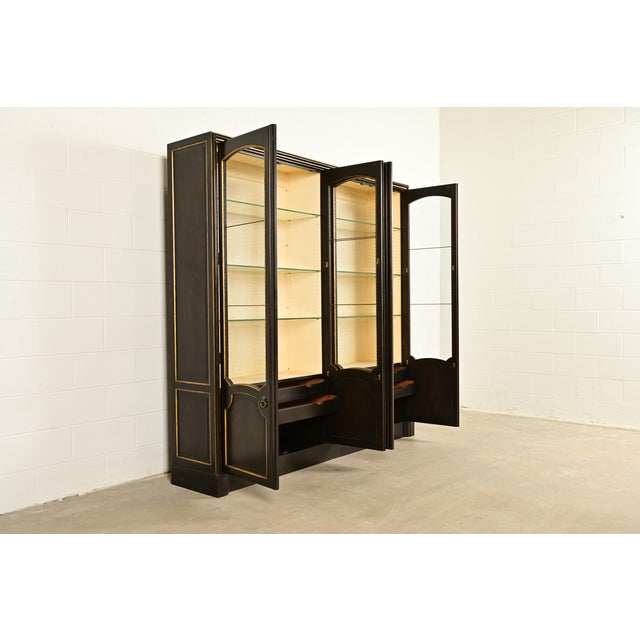Baker Furniture French Regency Louis XVI Carved Walnut and Parcel Gilt Lighted Breakfront Bookcase Cabinet, Circa 1960s For Sale In South Bend - Image 6 of 14