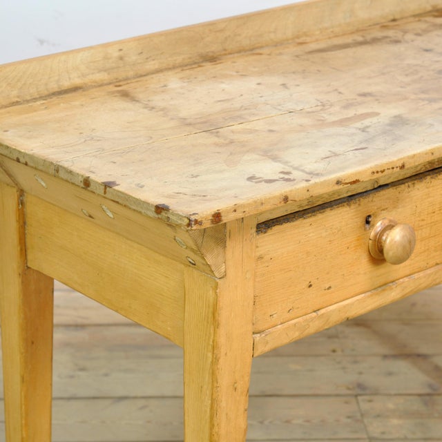 Vintage Console Table in Pine, 1930 For Sale - Image 6 of 12