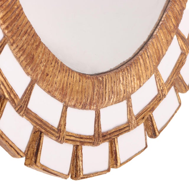 A Snow White Glass and Resin Mirror, in the Manner of Line Vautrin. Contemporary. For Sale In Philadelphia - Image 6 of 7