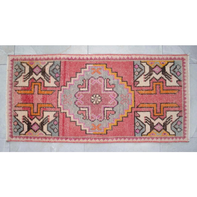 1970s Hand Knotted Small Turkish Rug 1'7" X 3'2" For Sale - Image 4 of 8