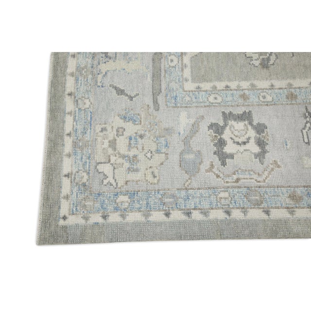 Modern Early 21st Century Gray & Blue Handwoven Wool Turkish Oushak Rug – Floral Design, 8'10" X 11'10" For Sale - Image 3 of 8