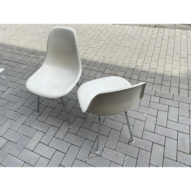Vintage Chairs by Charles & Ray Eames for Herman Miller, 1960s, Set of 2 For Sale - Image 6 of 18