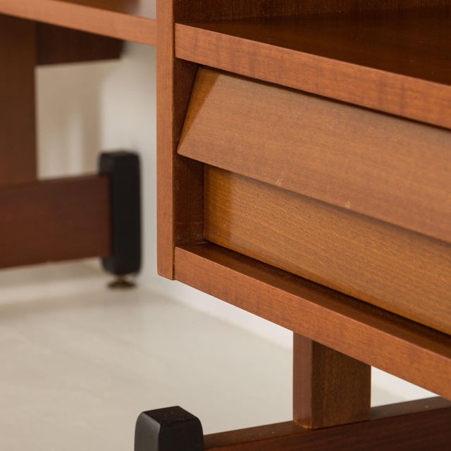 Italian Four Bay Free Standing Wall Unit in the style of Gio Ponti, 1970s For Sale - Image 16 of 18