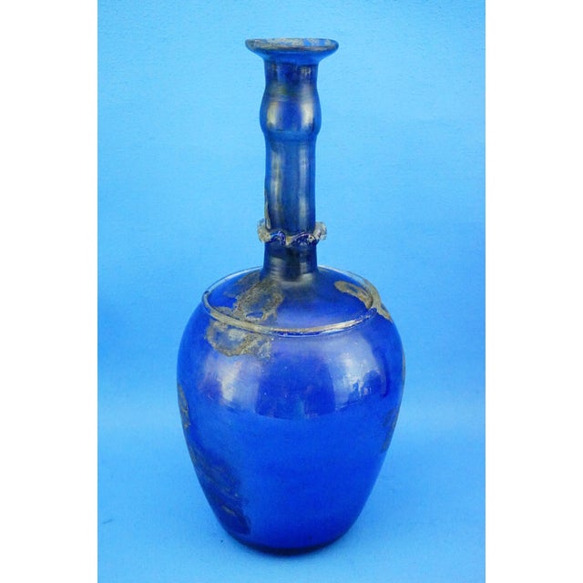 Mid-Century Modern Cobalt Blue Scavo Glass Bottle Vase attributed to Mario Pinzon for Seguso, Italy, 1960s For Sale - Image 3 of 17