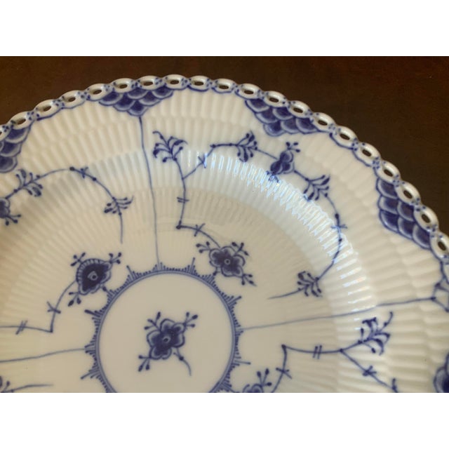 Traditional 1960s Royal Copenhagen Blue Fluted Full Lace Plate 1084 For Sale - Image 3 of 8