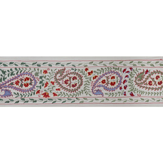 Suzani Tablecloth - Uzbek Runner For Sale In New York - Image 6 of 11