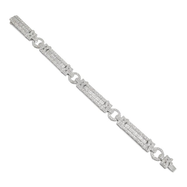 Modern Vintage Style 18k White Gold 5.05ctw Diamond Art Deco Cocktail Link Bracelet For Sale - Image 3 of 8