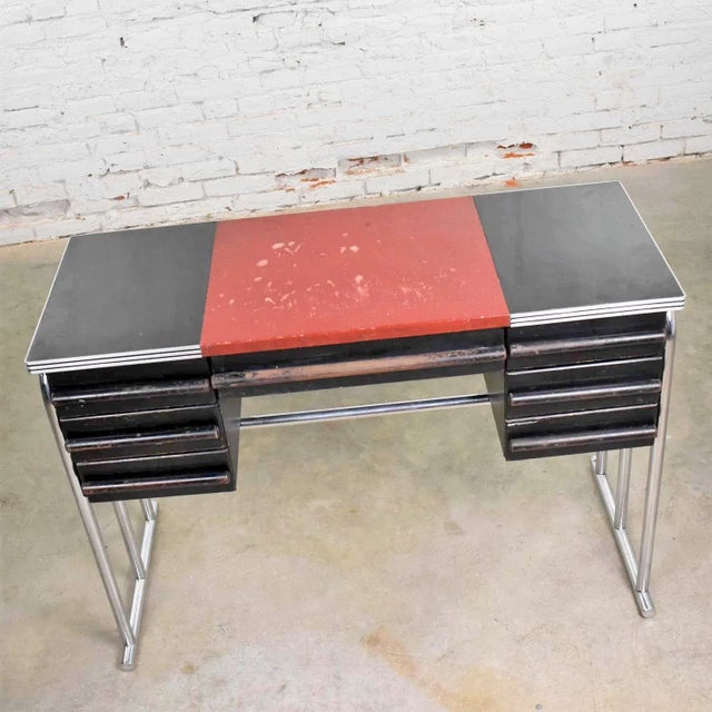Troy Sunshade Company Art Deco Machine Age International Style Chrome & Black Desk Gilbert Rohde Attribution For Sale - Image 4 of 13