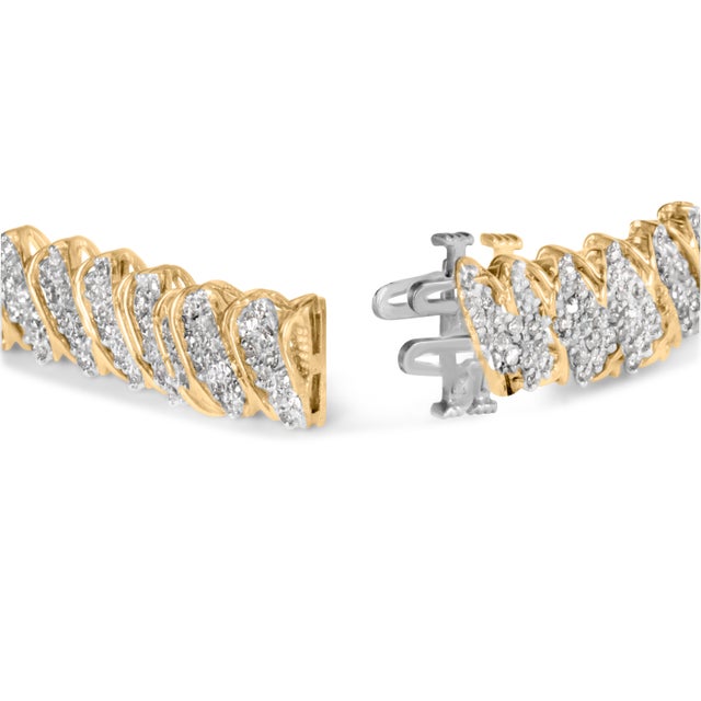 Contemporary 10K Yellow Gold 3.0 Cttw Diamond S-Link Bracelet For Sale - Image 3 of 5