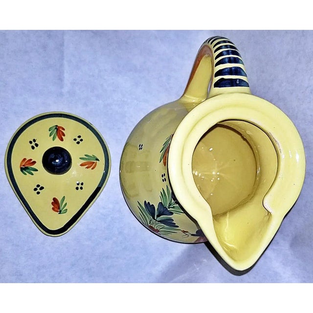 1960s Quimper Soleil French Faience Chocolate or Tea Pot For Sale - Image 4 of 7