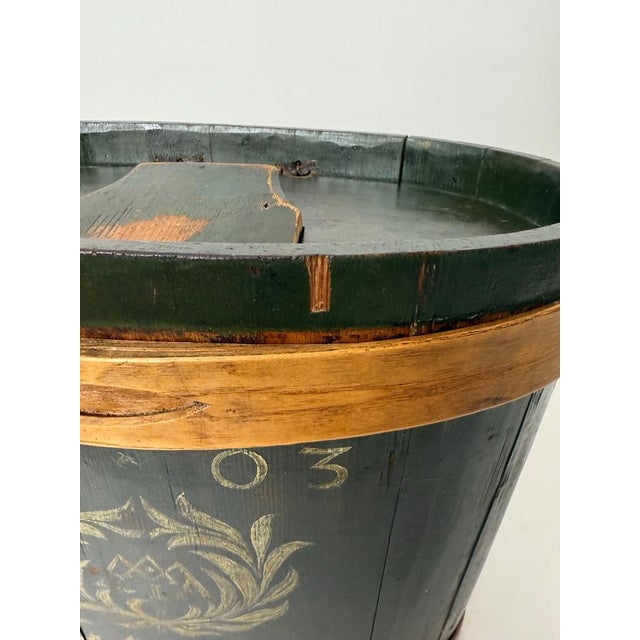 Hollywood Regency Hand-Painted Wooden Satchel Box, Germany, 1803 For Sale - Image 3 of 18