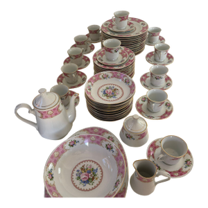 1990s Remington Red Sea Fine China Set With 12 Place Settings - 67 Piece