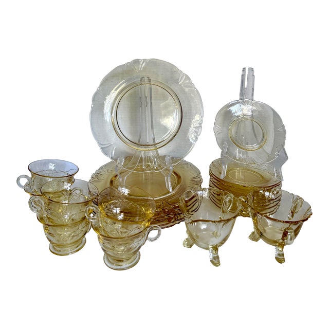 Depression Era Heisey Empress Sahara Yellow Glass Dinnerware Collection, 25 Pieces For Sale