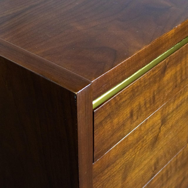 Wood Mid to Late 20th Century MCM to Modern Walnut Executive Desk by Commonwealth Contract Furnishings For Sale - Image 7 of 18