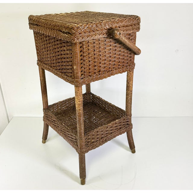 1920s Antique Boho Chic Americana Coastal Heywood-Wakefield Wicker Drinks Table. For Sale - Image 12 of 15