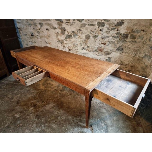 Antique French Farmhouse Dining Table in Oak and Pine with 3 Drawers, 19th Century For Sale - Image 5 of 18