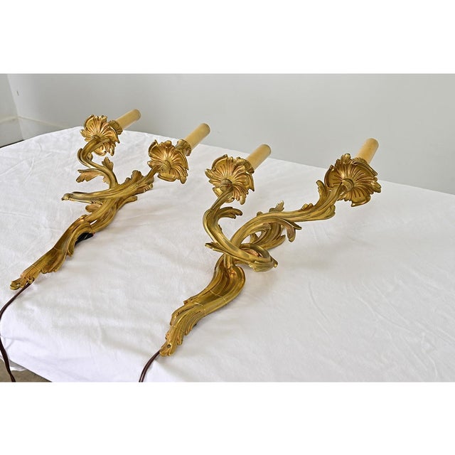 French 18th Century French Pair of Period Louis XV Wall Sconces For Sale - Image 3 of 12