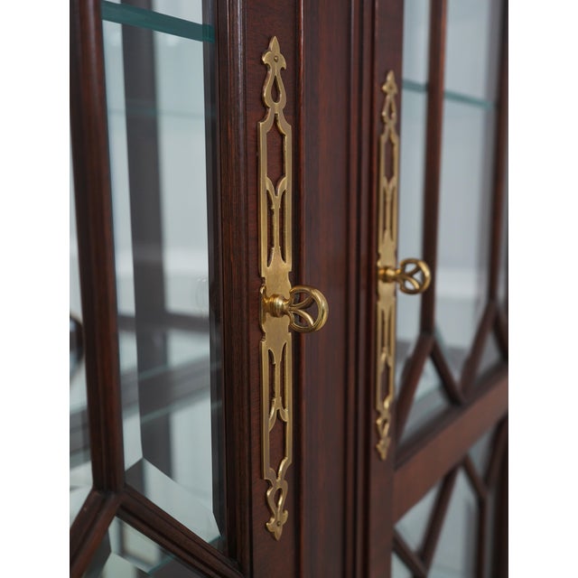 Brown Henkel Harris Model 2348 Mahogany Curio Cabinet For Sale - Image 8 of 18