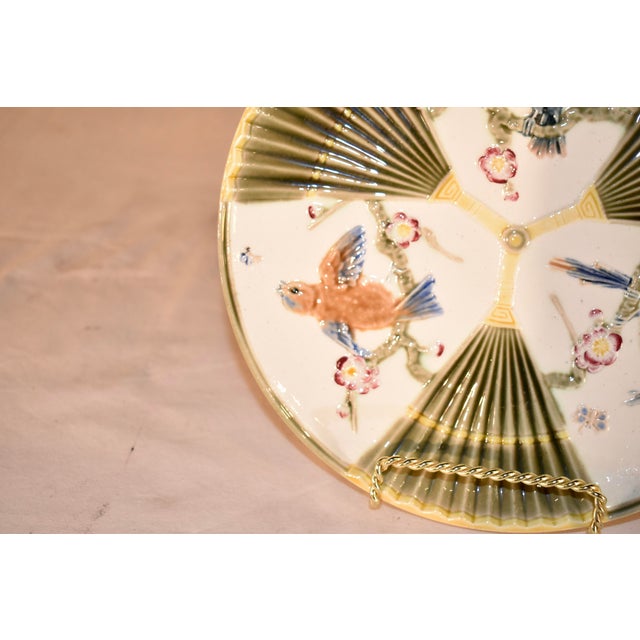 Wedgwood 19th Century Wedgwood Majolica Bird and Fan Plate For Sale - Image 4 of 8
