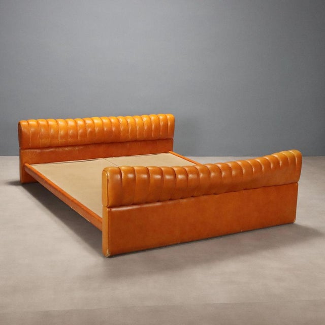 Bed by Luigi Massoni for Poltrona Frau For Sale - Image 12 of 12
