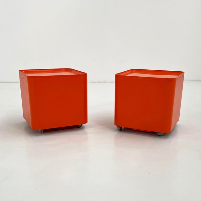 Orange Dime Side Table on Wheels by Marcello Siard for Longato, 1970s, in Good conditions. Designed 1960 to 1969 This...