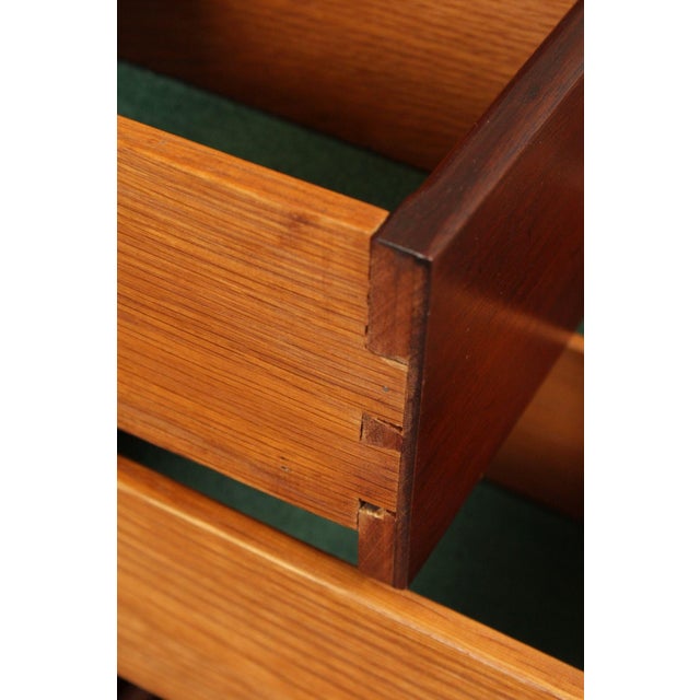 1940s Georgian Style 1940's Custom Mahogany Silver Chest Cabinet For Sale - Image 5 of 12