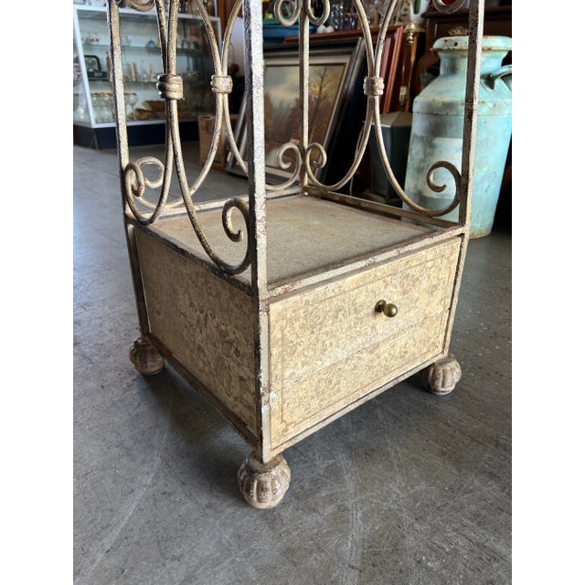 Late 20th Century Vintage Pagoda Shaped Etagere For Sale - Image 5 of 8