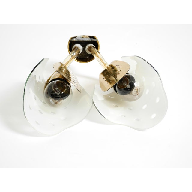 Gold Large Mid-Century Modern Wall Lamp in Brass and Glass, 1950s For Sale - Image 8 of 17