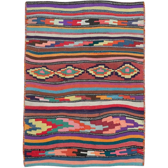 Vintage Persian Flatweave Kilim Rug – Size: 3' 1" X 4' 4" For Sale