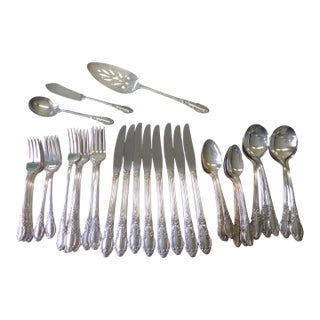 1950s Mid-Century Modern Enchantment 1881 Rogers Oneida Silver Plate Flatware Set Daffodil Flower - 42 Piece For Sale