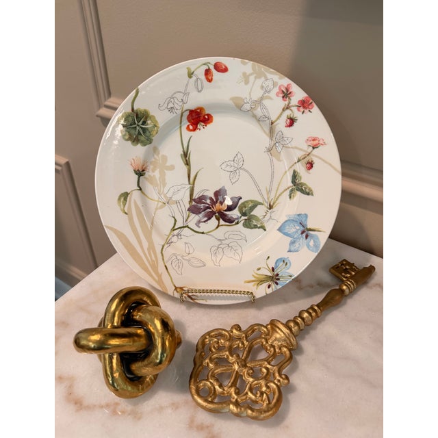 Late 20th Century Royal Stafford English Botanical Floral & Strawberry Dinner/Display Plate For Sale In Charleston - Image 6 of 10