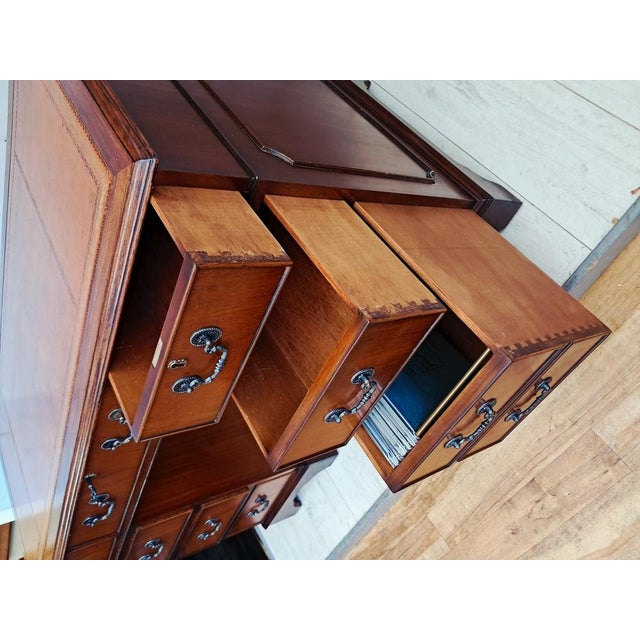 Antique Twin Pedestal Desk in Mahogany with Leather Top, 1980s For Sale - Image 16 of 18
