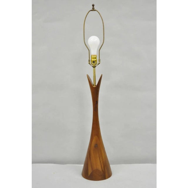 Vintage Mid Century Modern Sculptural Walnut Table Lamp by Modernera MFG Co For Sale - Image 13 of 13